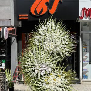 تاج گل سه‌طبقه ترحیم