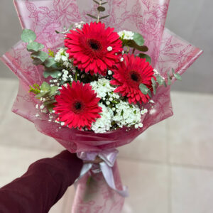 دسته گل ژرورا قرمز