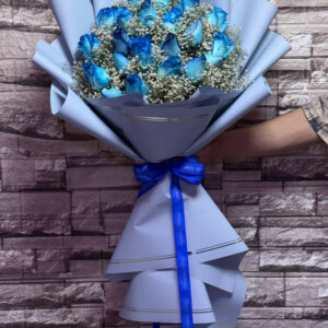 دسته‌گل رز آبی